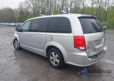 2011 Dodge Grand Caravan Mainstreet z USA, uszkodzony, nr VIN 2D4RN3DG4BR611890